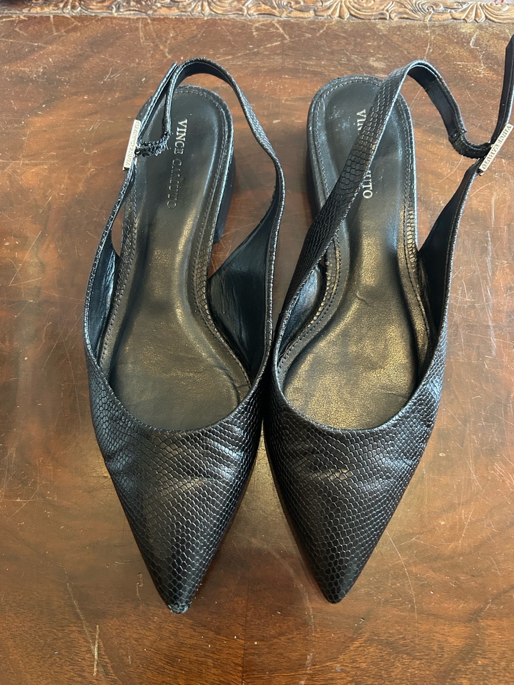 Vince Camuto Black Textured Slingback Pointed-Toe Flats Size 8.5